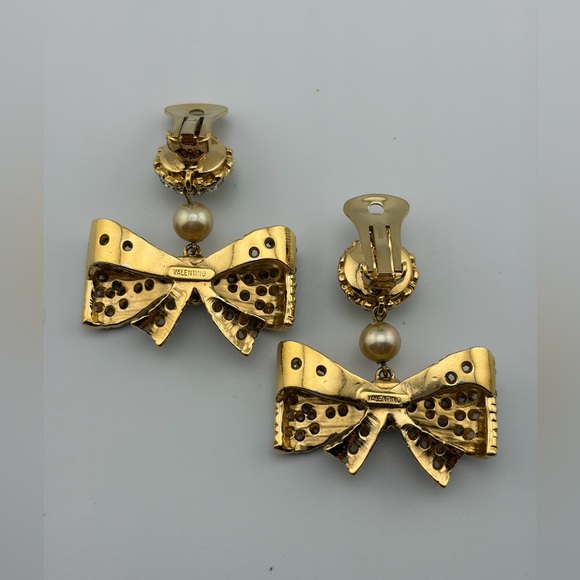 Vintage 80’s/90’s Valentino Bow clip on earrings,faux pearl & rhinestones - Picture 3 of 4